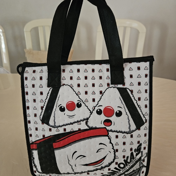 Insulated lunch bag in cute animated sushi design - Picture 2 of 5